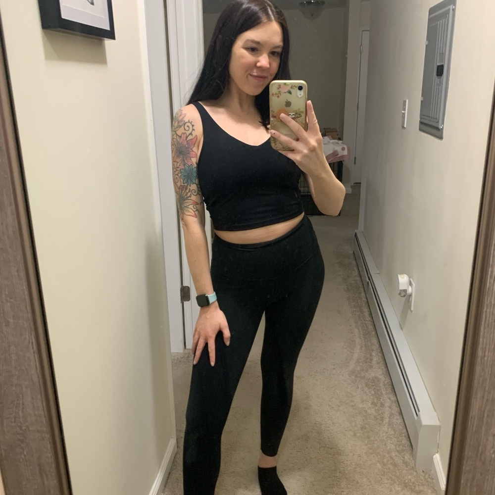 Cropped black work out top